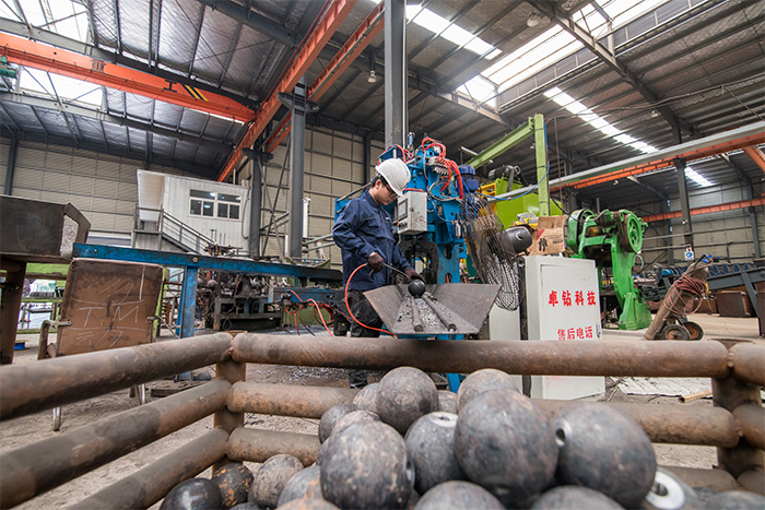 黄海网架配件-螺栓球加工车间