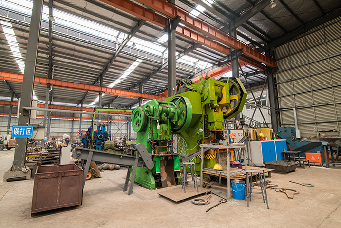 黄海网架配件-锥头加工车间